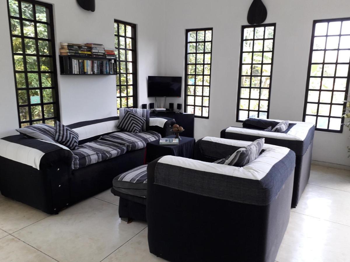 Madampe House 3 Bedroom Villa With Pool For#7 앰발랑고다 외부 사진